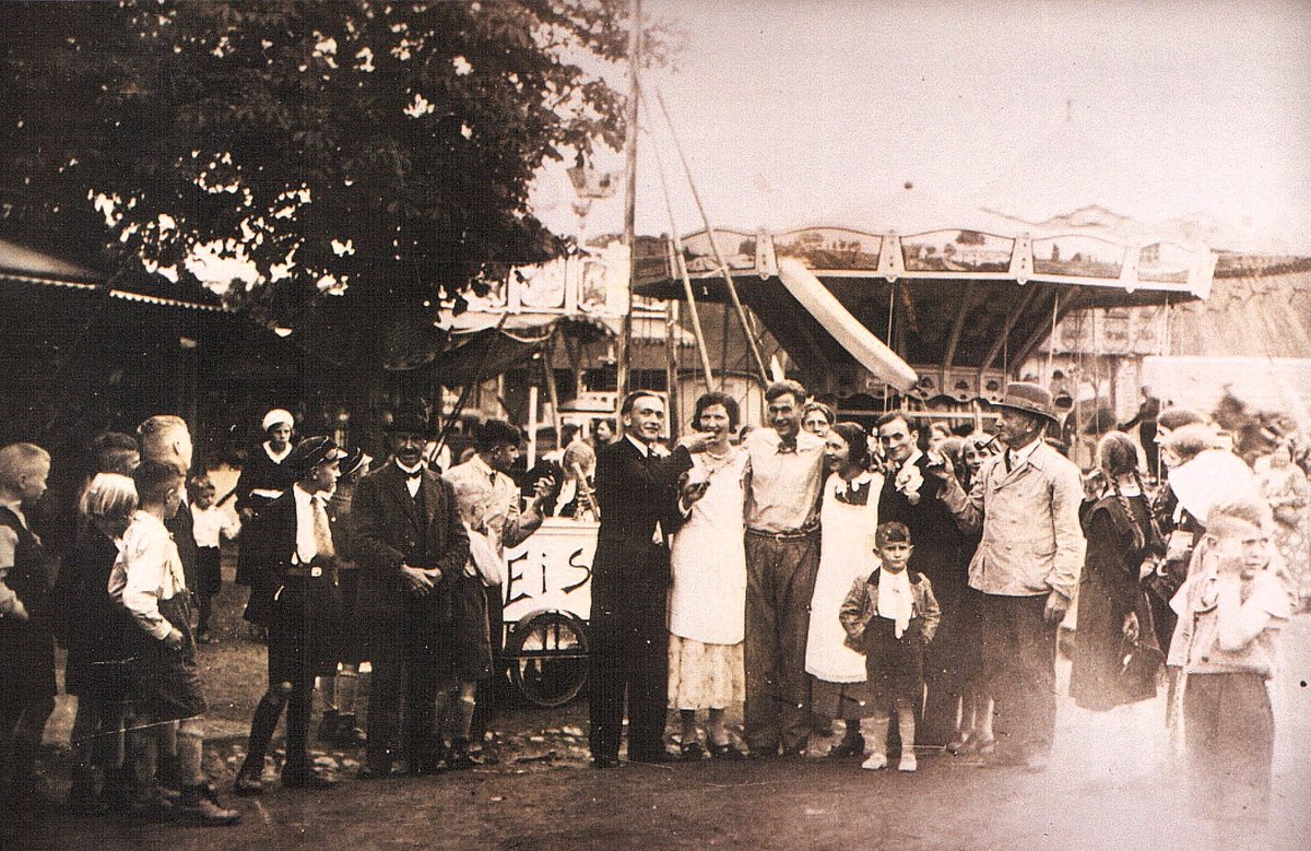 2026 05 12 Kirmes Horhausen 1930er Jahre Sw